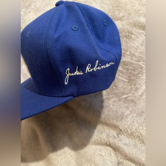 LA dodgers cap - Picture 2 of 3